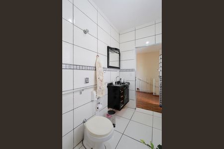 Casa à venda com 113m², 4 quartos e 3 vagasBanheiro 1