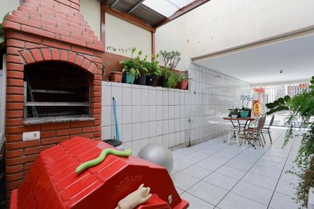 Casa à venda com 113m², 4 quartos e 3 vagasQuintal e área de lazer