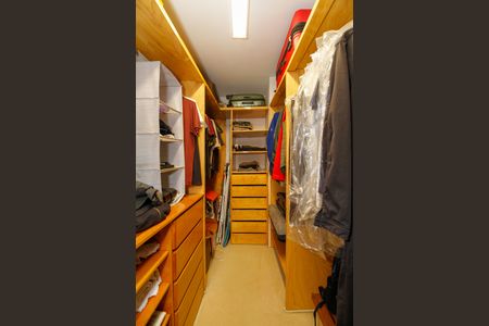 Apartamento à venda com 60m², 1 quarto e 1 vagaCloset da Suíte