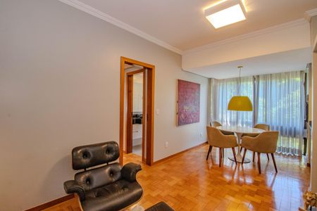 Sala de apartamento para alugar com 3 quartos, 83m² em Petrópolis, Porto Alegre