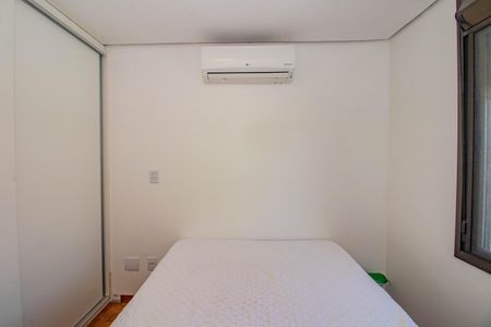 Apartamento à venda com 83m², 3 quartos e 2 vagas Apartamento à venda com 83m², 3 quartos e 2 vagasSuíte