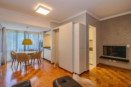 Sala de apartamento para alugar com 3 quartos, 83m² em Petrópolis, Porto Alegre