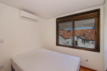 Apartamento à venda com 83m², 3 quartos e 2 vagas Apartamento à venda com 83m², 3 quartos e 2 vagasSuíte