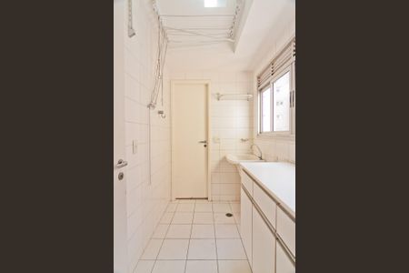 Apartamento à venda com 96m², 2 quartos e 2 vagas Apartamento à venda com 96m², 2 quartos e 2 vagasÁrea de Serviço