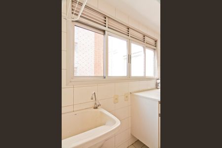 Apartamento à venda com 96m², 2 quartos e 2 vagas Apartamento à venda com 96m², 2 quartos e 2 vagasÁrea de Serviço