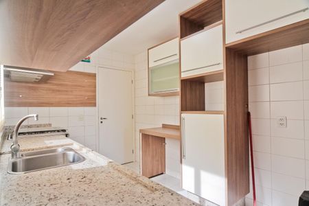 Apartamento à venda com 96m², 2 quartos e 2 vagas Apartamento à venda com 96m², 2 quartos e 2 vagasCozinha