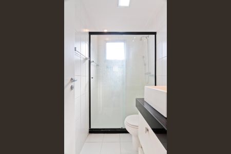 Apartamento à venda com 96m², 2 quartos e 2 vagas Apartamento à venda com 96m², 2 quartos e 2 vagasBanheiro da Suíte