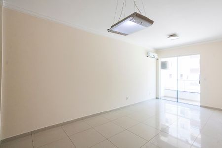 Apartamento para alugar com 3 quartos, 108m² em Santa Mônica, Uberlândia