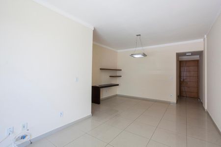 Apartamento para alugar com 3 quartos, 108m² em Santa Mônica, Uberlândia