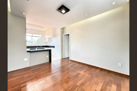 Apartamento à venda com 3 quartos, 85m² em Santa Tereza, Belo Horizonte