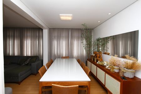 Apartamento para alugar com 111m², 3 quartos e 1 vagaCopa