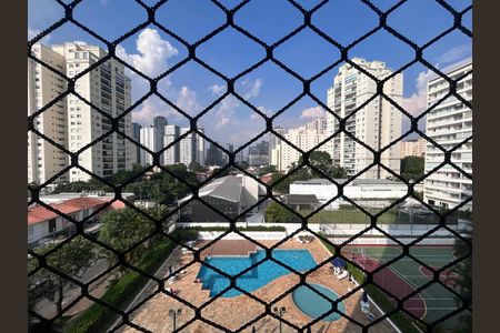 Apartamento à venda com 134m², 4 quartos e 3 vagasQuarto 1 - Suíte 1 vista