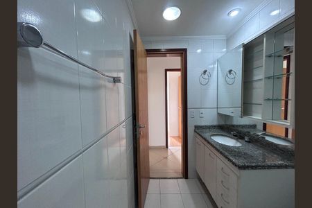 Apartamento à venda com 134m², 4 quartos e 3 vagasBanheiro Social