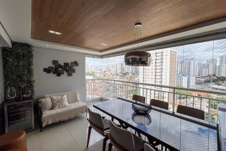 Apartamento à venda com 94m², 2 quartos e 2 vagasVaranda gourmet