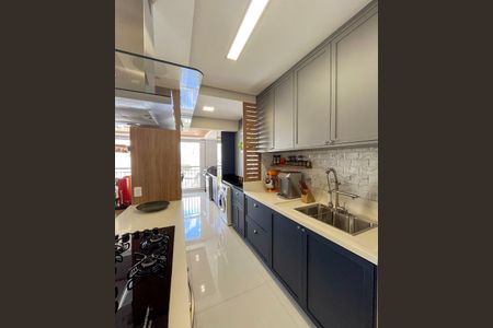 Apartamento à venda com 94m², 2 quartos e 2 vagasCozinha