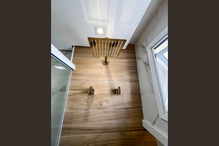 Apartamento à venda com 94m², 2 quartos e 2 vagasDetalhe do Banheiro da Suite