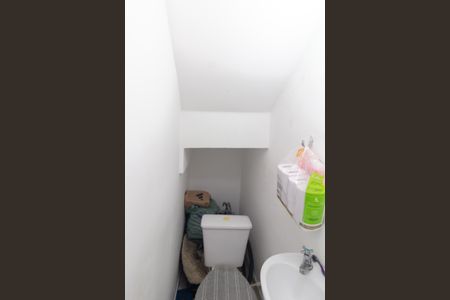 Casa de condomínio à venda com 70m², 2 quartos e 1 vagaLavabo