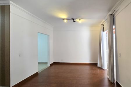 Sala de casa de condomínio para alugar com 3 quartos, 110m² em Jardim Lauro Gomes, São Bernardo do Campo