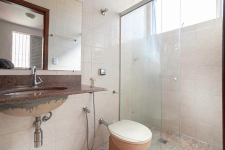 Apartamento à venda com 87m², 3 quartos e 1 vaga Apartamento à venda com 87m², 3 quartos e 1 vagaBanheiro da suíte