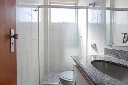 Apartamento à venda com 87m², 3 quartos e 1 vaga Apartamento à venda com 87m², 3 quartos e 1 vagaBanheiro social