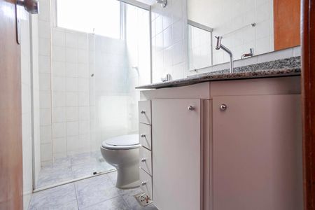 Apartamento à venda com 87m², 3 quartos e 1 vaga Apartamento à venda com 87m², 3 quartos e 1 vagaBanheiro social