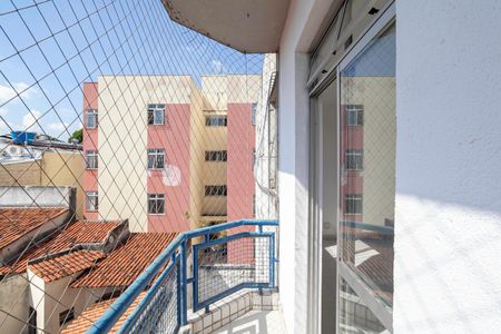 Apartamento à venda com 87m², 3 quartos e 1 vaga Apartamento à venda com 87m², 3 quartos e 1 vagaVaranda da sala