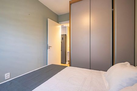 Quarto de apartamento à venda com 1 quarto, 27m² em Pinheiros, São Paulo
