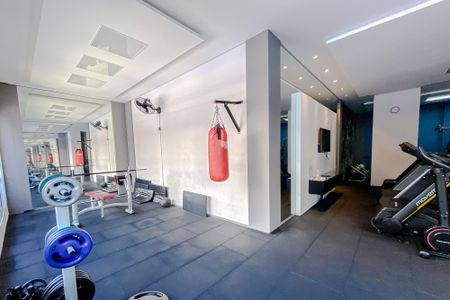 Apartamento para alugar com 68m², 2 quartos e 2 vagasÁrea comum - Academia