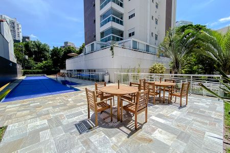 Apartamento para alugar com 68m², 2 quartos e 2 vagasÁrea comum - Piscina