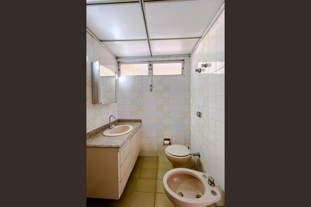 Apartamento para alugar com 77m², 2 quartos e sem vaga Apartamento para alugar com 77m², 2 quartos e sem vagaBanheiro