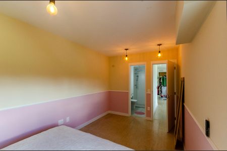 Apartamento à venda com 85m², 2 quartos e 2 vagasSuíte 1 