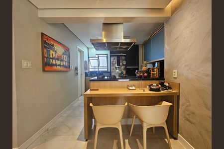 Apartamento à venda com 110m², 3 quartos e 2 vagas Apartamento à venda com 110m², 3 quartos e 2 vagasCozinha