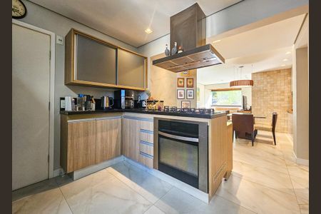 Apartamento à venda com 110m², 3 quartos e 2 vagas Apartamento à venda com 110m², 3 quartos e 2 vagasCozinha