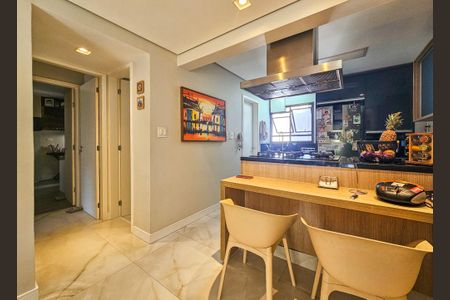 Apartamento à venda com 110m², 3 quartos e 2 vagas Apartamento à venda com 110m², 3 quartos e 2 vagasCozinha