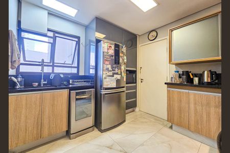 Apartamento à venda com 110m², 3 quartos e 2 vagas Apartamento à venda com 110m², 3 quartos e 2 vagasCozinha