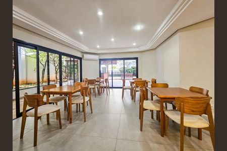 Apartamento à venda com 110m², 3 quartos e 2 vagas Apartamento à venda com 110m², 3 quartos e 2 vagasÁrea comum - Salão de festas