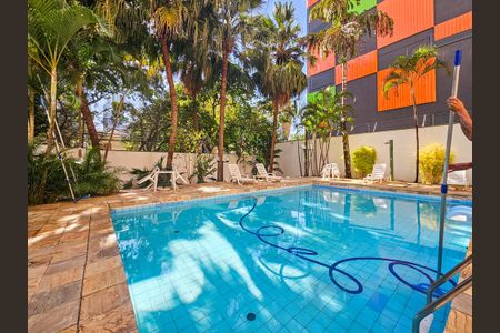 Apartamento à venda com 110m², 3 quartos e 2 vagas Apartamento à venda com 110m², 3 quartos e 2 vagasÁrea comum - Piscina
