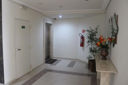 Apartamento à venda com 70m², 2 quartos e 1 vagaHall social