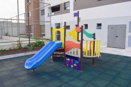 Apartamento para alugar com 83m², 3 quartos e 2 vagasÁrea comum - Playground