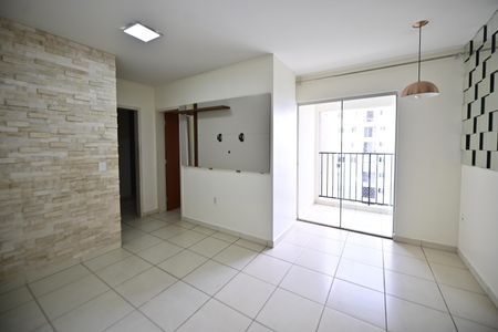 Apartamento para alugar com 2 quartos, 55m² em Vila Adelia, Goiânia