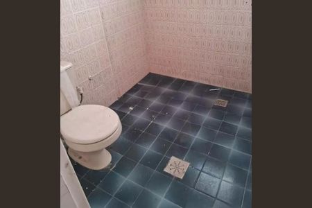 Banheiro  de casa para alugar com 2 quartos, 300m² em Menino Deus, Porto Alegre