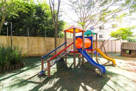 Apartamento para alugar com 39m², 2 quartos e 1 vaga Apartamento para alugar com 39m², 2 quartos e 1 vagaÁrea comum - Playground Baby