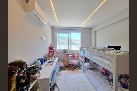 Apartamento à venda com 123m², 3 quartos e 3 vagas Apartamento à venda com 123m², 3 quartos e 3 vagasQuarto 2