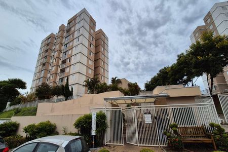 Apartamento para alugar com 72m², 3 quartos e 1 vagaFachada e Portaria 