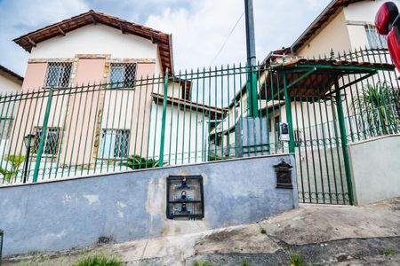 Casa de condomínio à venda com 50m², 2 quartos e sem vagaFachada