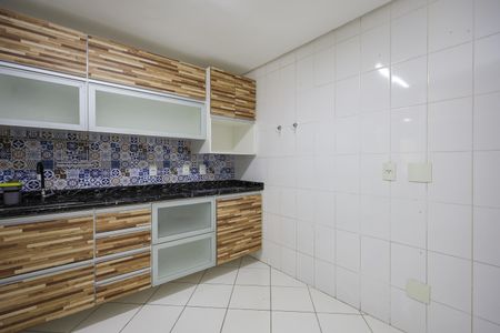 Casa de condomínio à venda com 106m², 2 quartos e 2 vagasCozinha