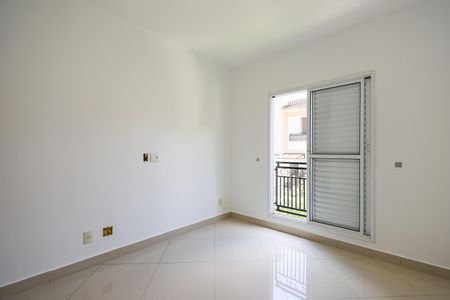 Casa de condomínio à venda com 106m², 2 quartos e 2 vagasSuíte