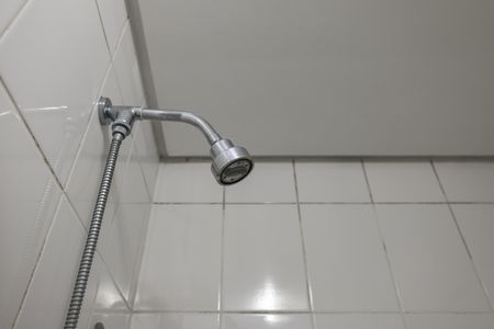 Casa de condomínio à venda com 106m², 2 quartos e 2 vagasBanheiro da Suíte