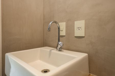 Casa de condomínio à venda com 106m², 2 quartos e 2 vagasLavabo