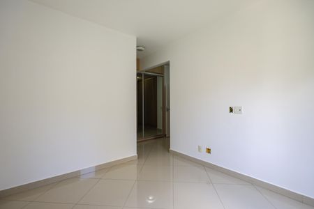 Casa de condomínio à venda com 106m², 2 quartos e 2 vagasSuíte